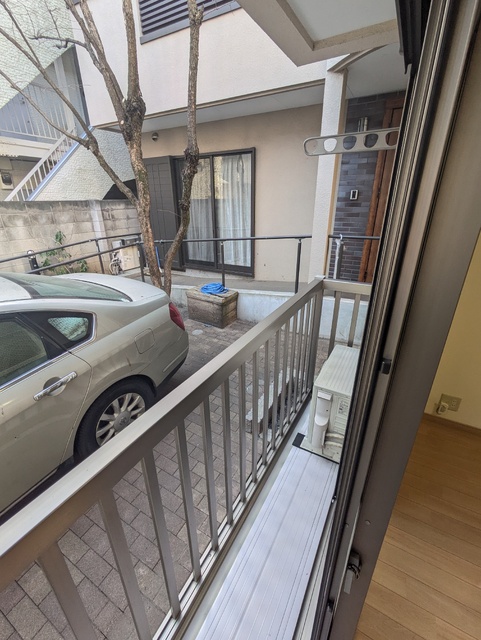 バルコニー　バルコニー