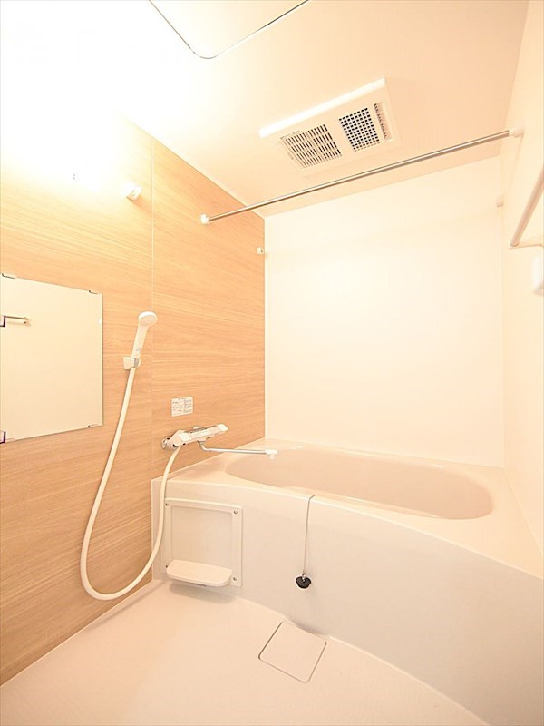 バス・シャワールーム　バスルーム