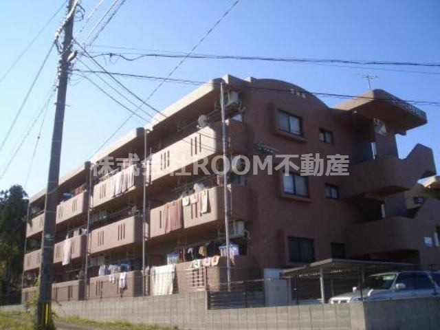 建物外観　落ち着いた雰囲気の外観です