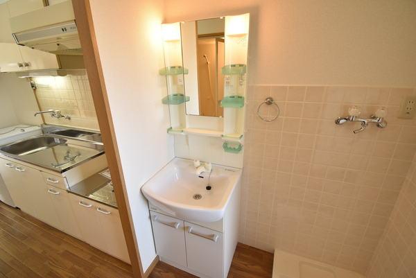 洗面設備　同仕様写真