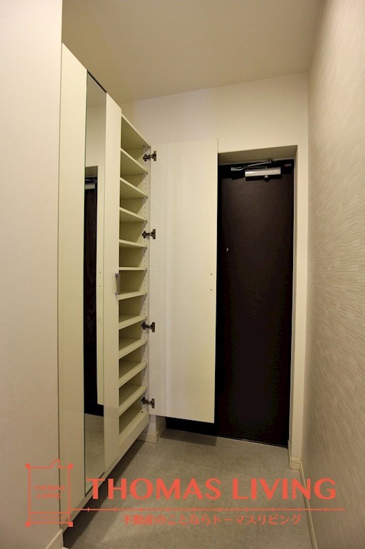 玄関　大きなシューズボックスが付いています！