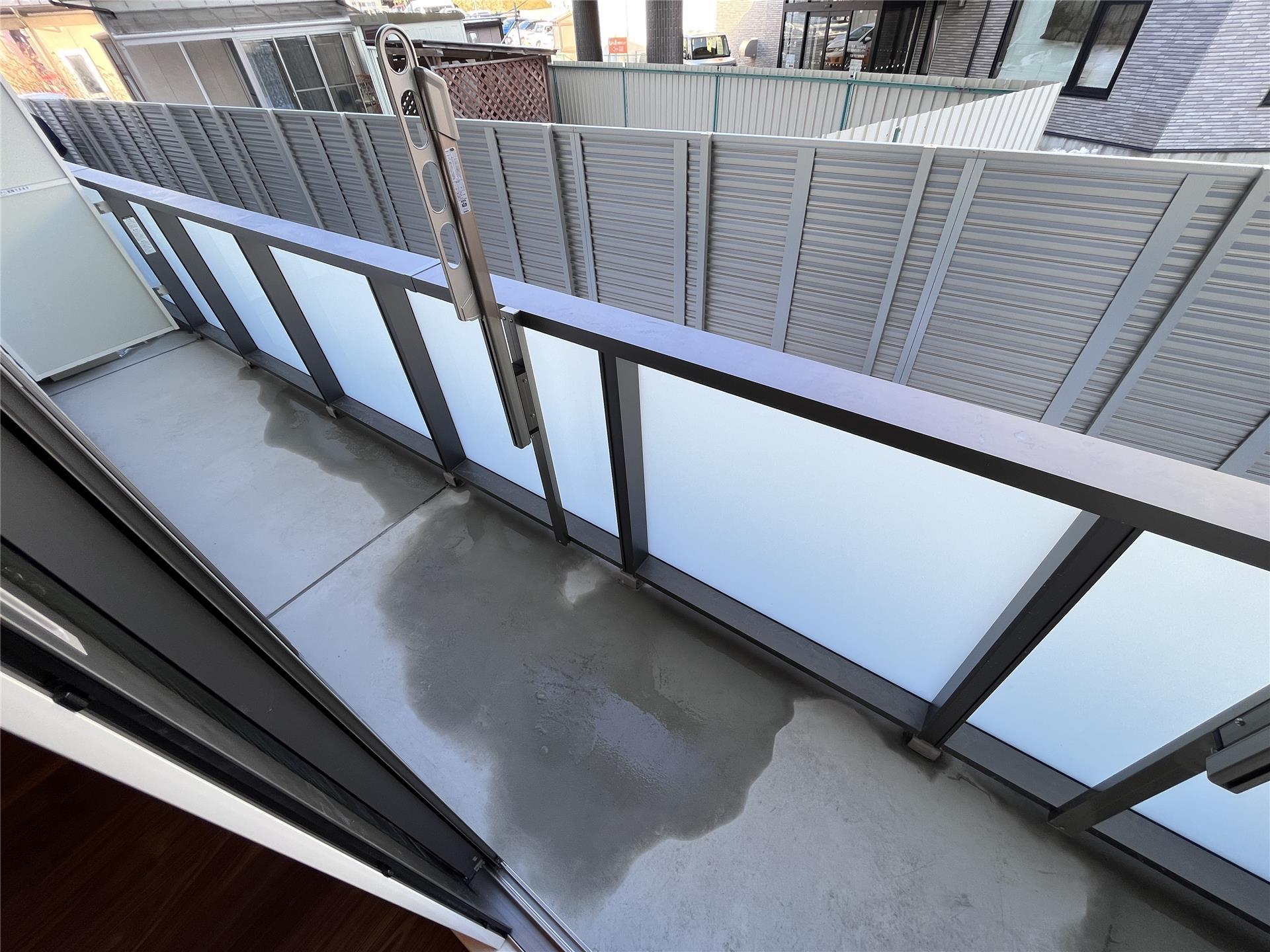 バルコニー　バルコニー