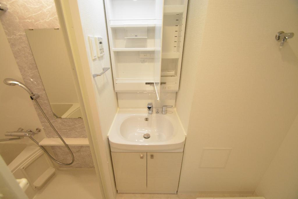 洗面設備　洗髪洗面化粧台