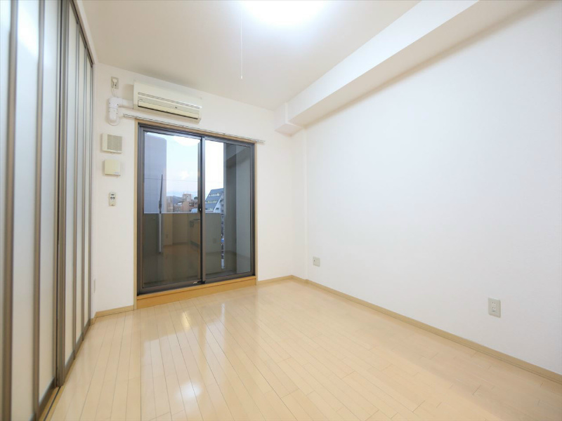 バルコニー　ＬＤＫ9.6帖　エアコン完備　バルコニー