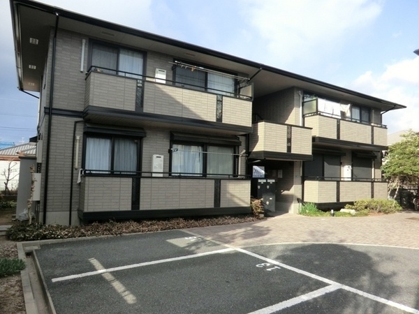 建物外観　カメラ付きインターホンついてます☆