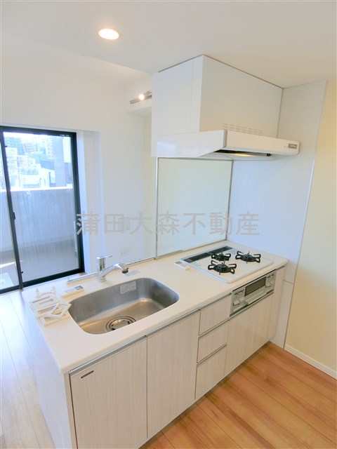 キッチン　3口ガスシステムキッチン　カウンターキッチン