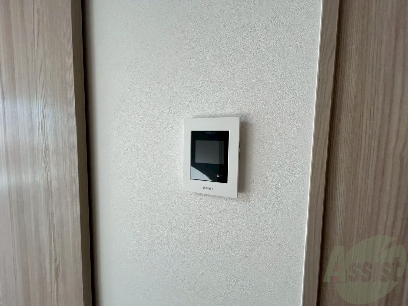 セキュリティ　ＴＶモニター付インターホンです。来客者の顔が見えるので安心！