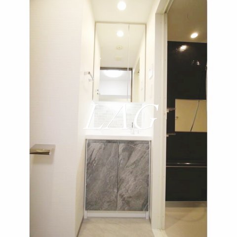 洗面設備　洗面台です。