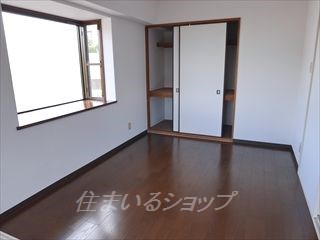 その他部屋・スペース　出窓あり