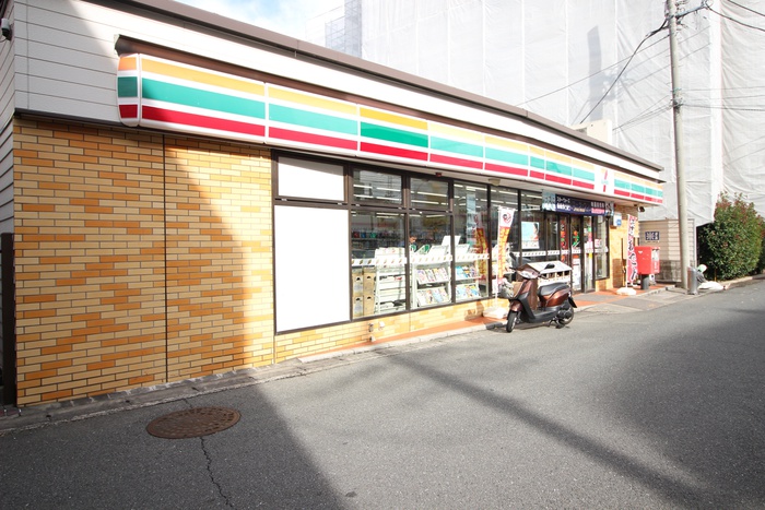コンビニ　セブンイレブン馬絹東店（コンビニ）まで150m