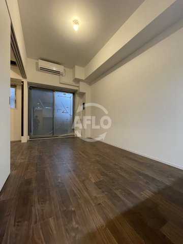 居室・リビング　セレニテフラン難波　リビング