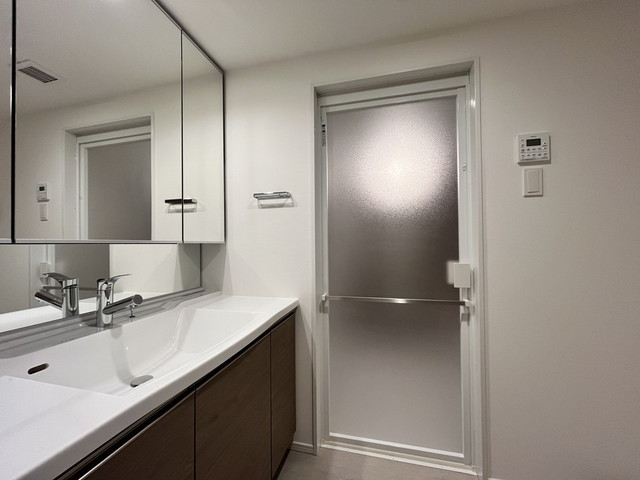 洗面設備　※写真は同タイプ住戸です。