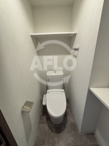 トイレ　アドバンス大阪クラージュ　トイレ