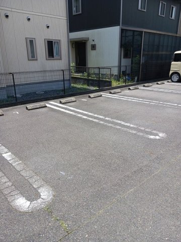 駐車場　駐車スペースもあります