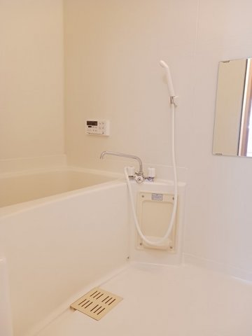 バス・シャワールーム　きれいなお風呂です