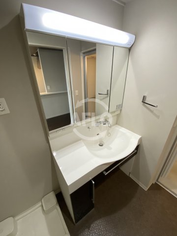 洗面設備　EL-Sia Umekita(エルシアウメキタ) 　独立洗面