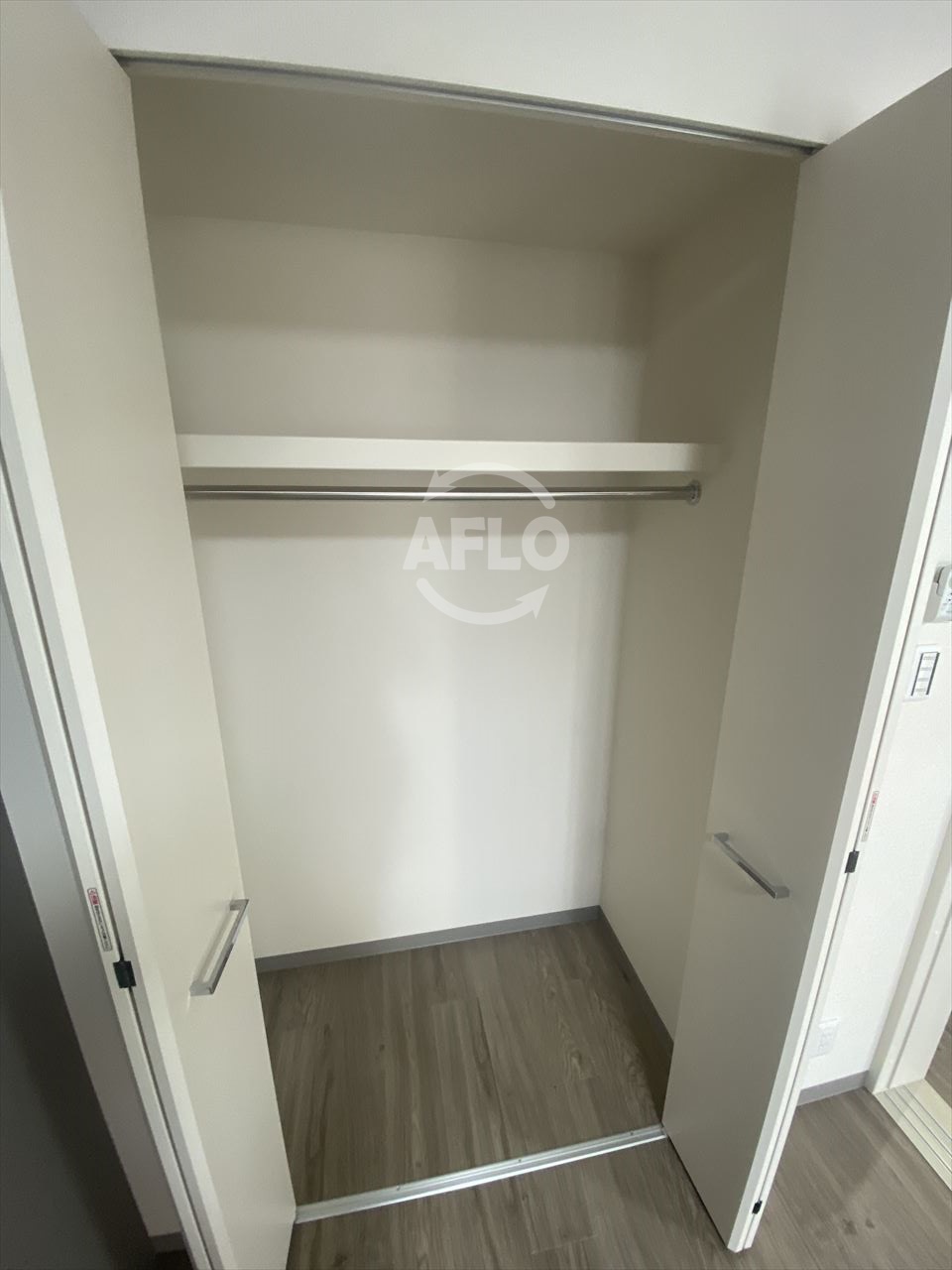 収納　サンセール上本町　クローゼット