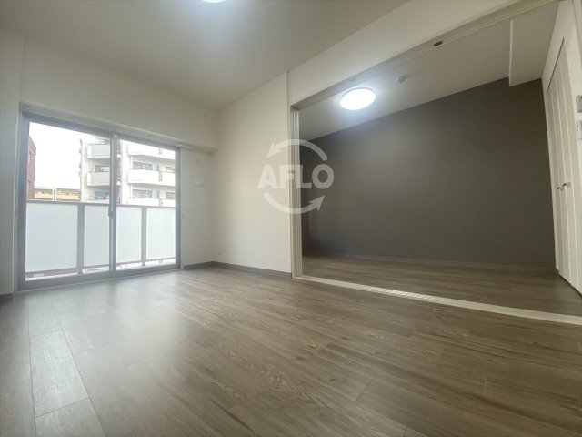 居室・リビング　サンセール上本町　リビング