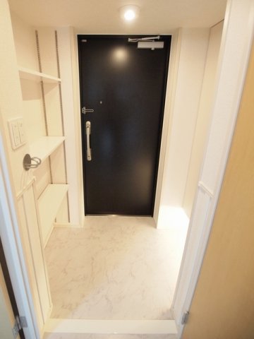 玄関　落ち着いた玄関です