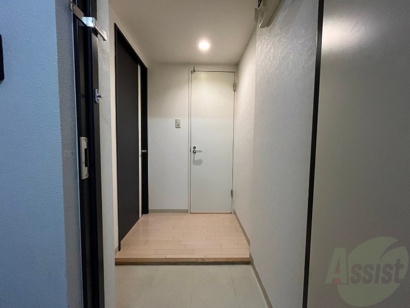 玄関　玄関です。白を基調としていて清潔感があります！