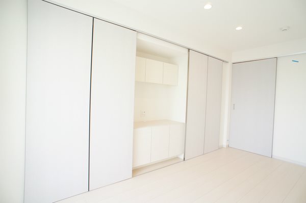 その他部屋・スペース　クローゼット付きでお部屋を広く使えます。