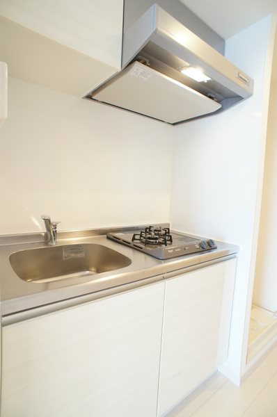 キッチン　2口コンロ付。