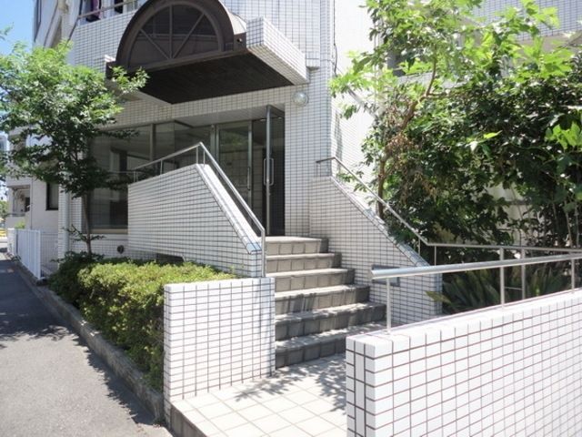 エントランス　★諸条件の相談、ご案内は中央林間店まで★