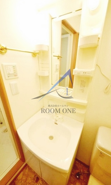 洗面設備　洗面台です。