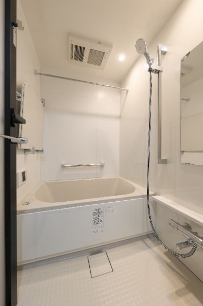 バス・シャワールーム　別部屋参考写真