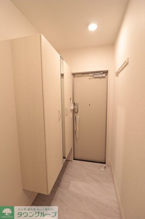玄関　★お問い合わせはタウンハウジングまで★