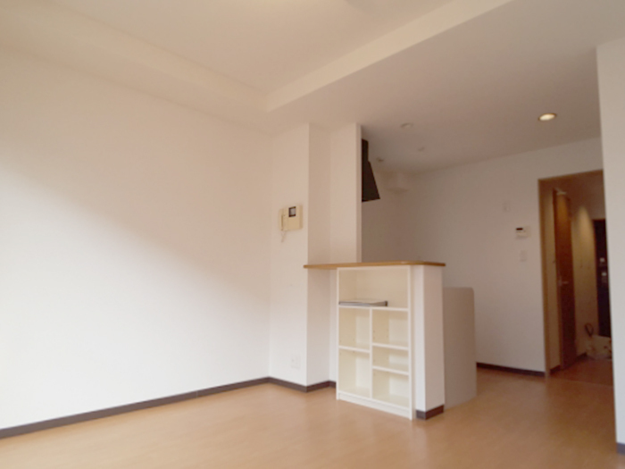 居室・リビング　画像は別号室。ご参考にどうぞ