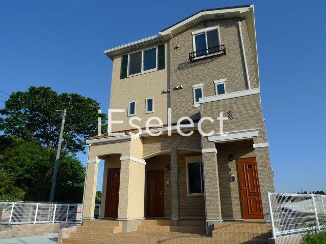 建物外観　2年毎の更新料が不要、1フロア2世帯で生活音が軽減されます