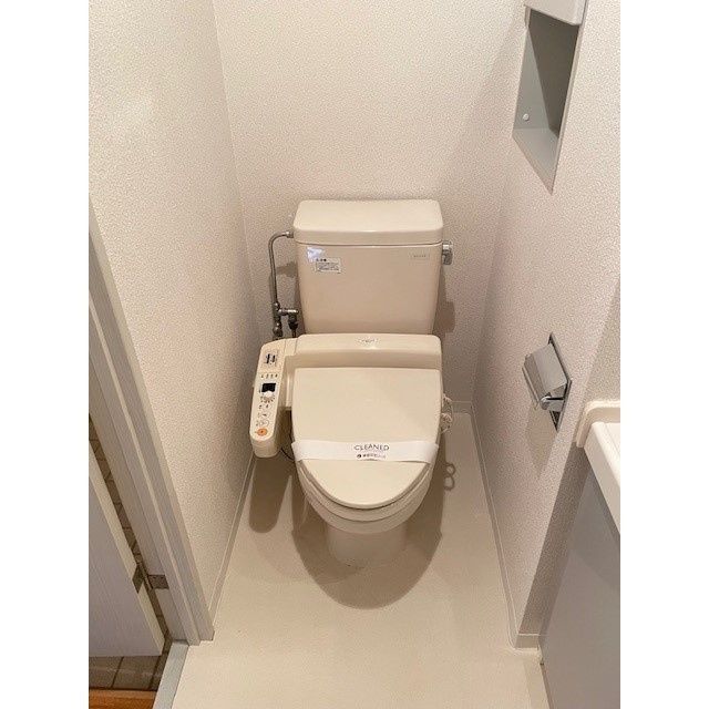 トイレ　コンフォリア大山　板橋区大山町