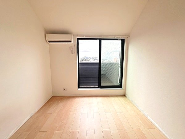 居室・リビング　6帖の洋室※同タイプ・別号室参考写真