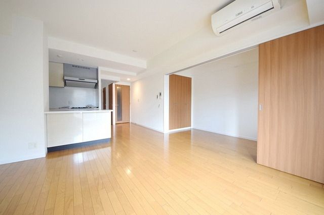 居室・リビング　★ＬＤＫ１３．９帖★