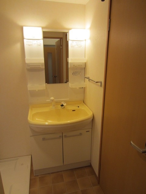 洗面設備　実際と異なる場合は現況優先です