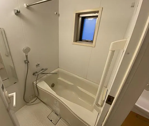 バス・シャワールーム　※別部屋の参考写真です。