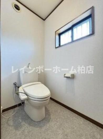 トイレ　シンプルで使いやすいトイレです
