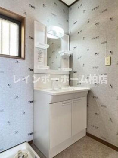 洗面設備　広い洗面スペース