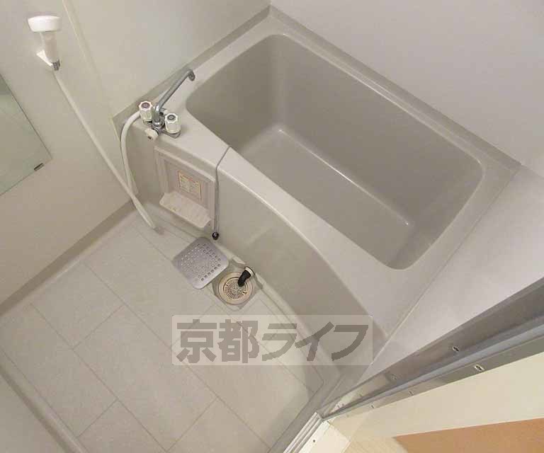 バス・シャワールーム　ゆったりバスルーム！