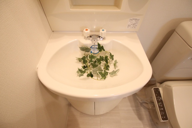 洗面設備　※別室の参考写真の為、現況優先です。