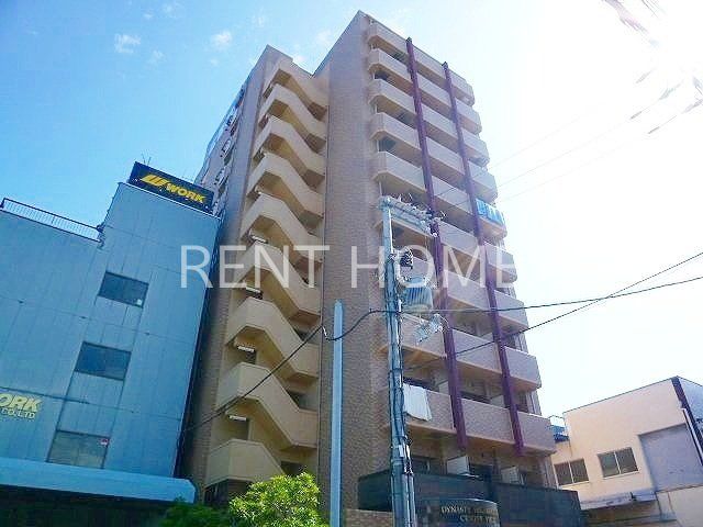 建物外観　鉄筋コンクリート造のマンションです。