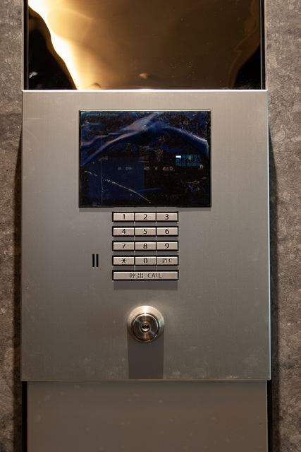 エントランス　オートロック完備