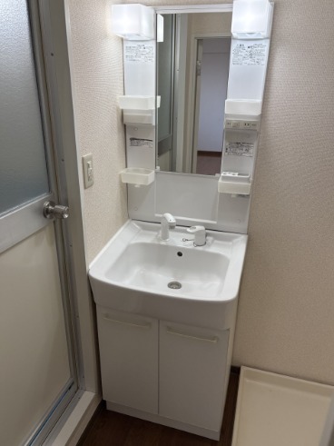 洗面設備　朝の支度はこちらで