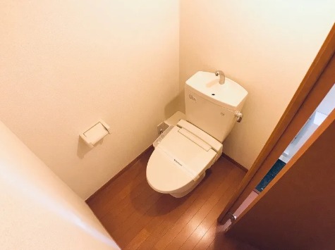 トイレ　清潔感のあるトイレですね