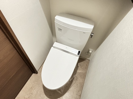 トイレ　シャワー付きトイレ
