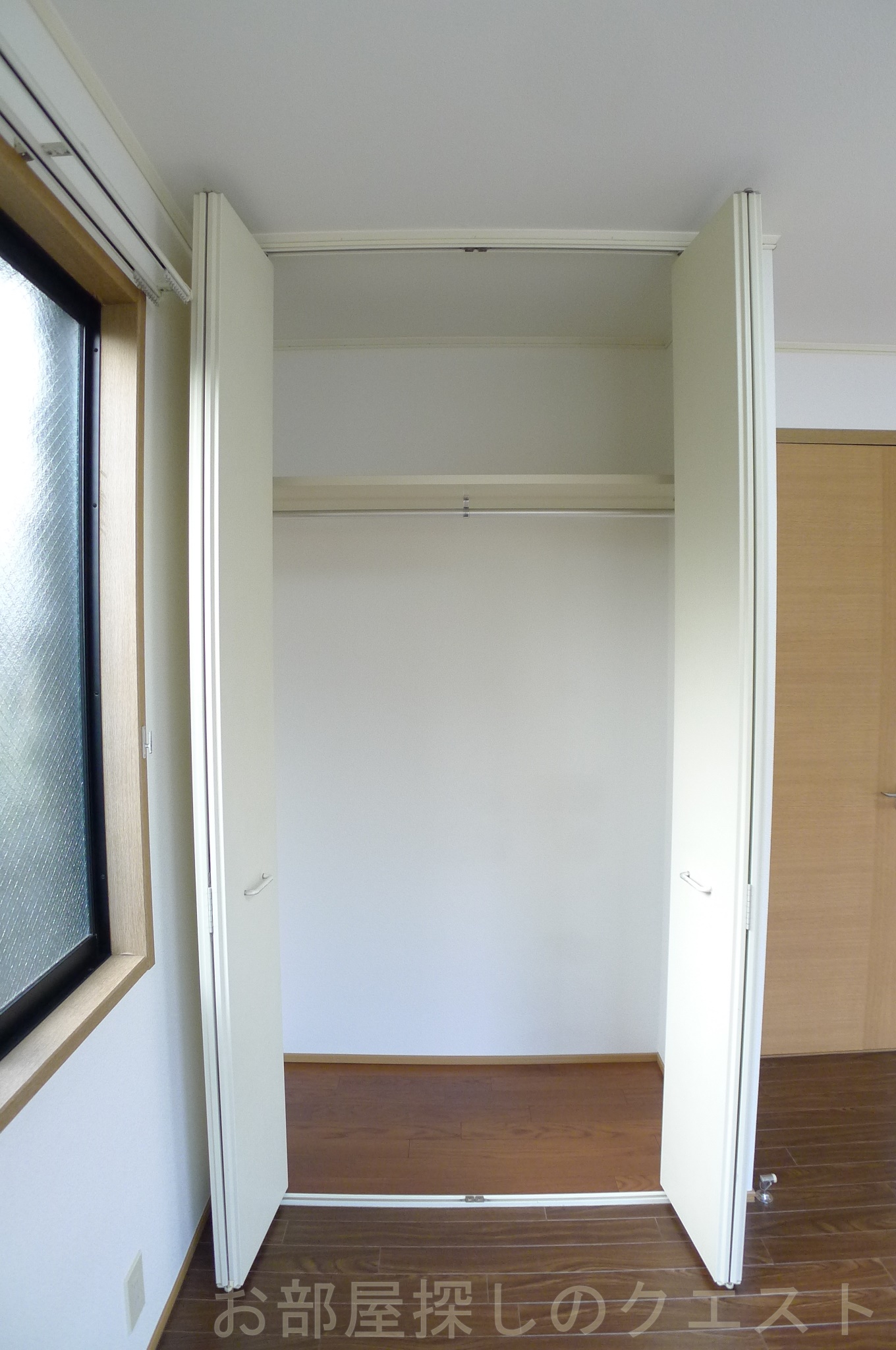 収納　（写真は同タイプ）