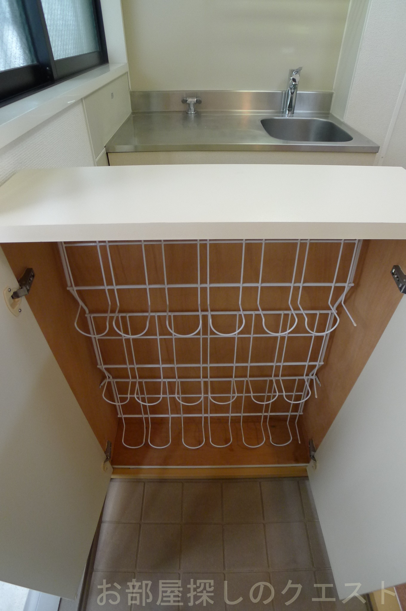 玄関　（写真は同タイプ）