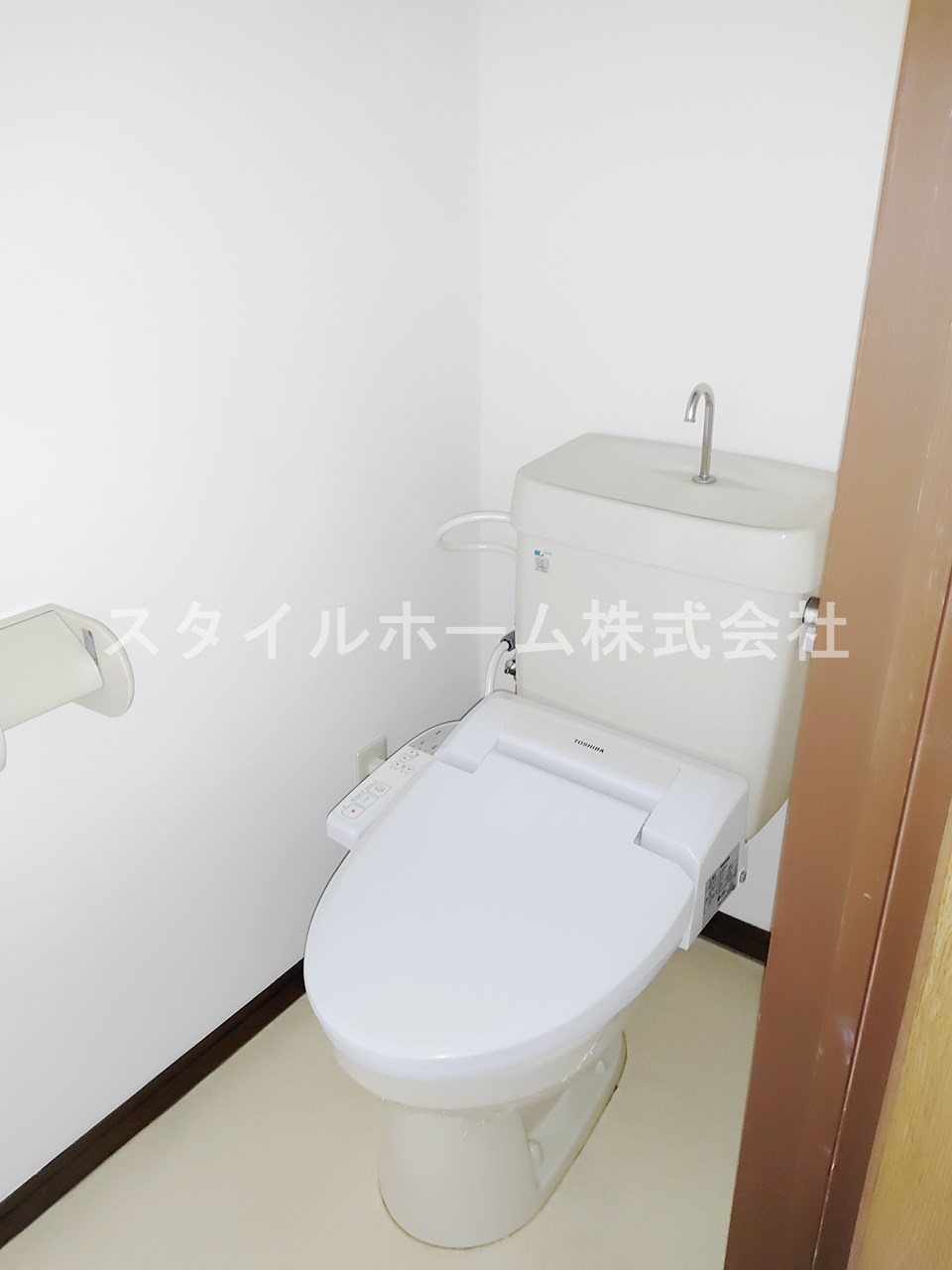 トイレ　別部屋写真です。