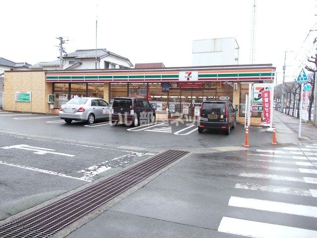 コンビニ　セブンイレブン 長与嬉里氷取店（コンビニ）まで485m